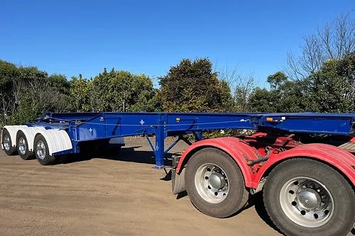 7 m Haulmark Tri/A B-Double Anhänger mit Seitenwänden (2000)