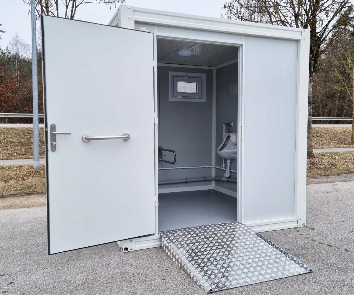 Behinderten Toilette - WC Container mit Rampe - barrierefrei