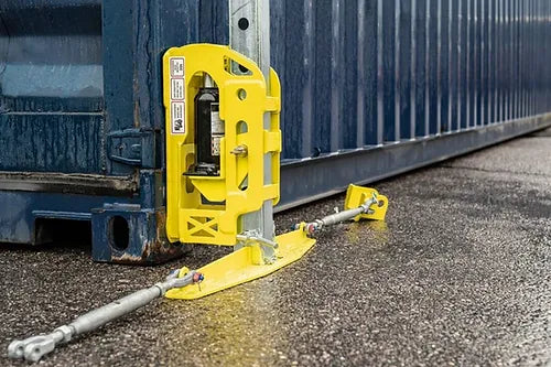 Füße für die Umladung eines Seecontainers - ConFoot CFP mit Hydraulik