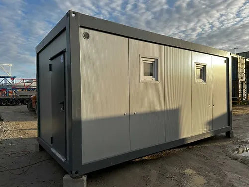 Sanitärcontainer 3×6 Geteilt