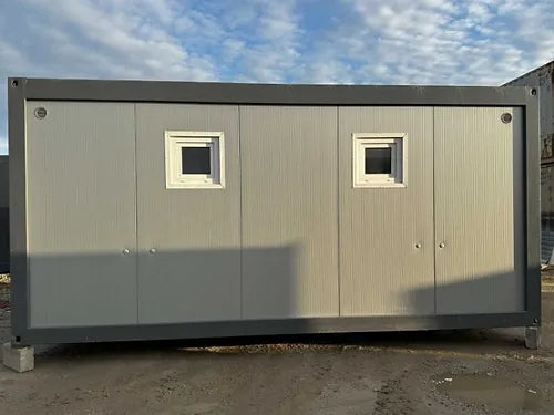 Sanitärcontainer 3×6 Geteilt