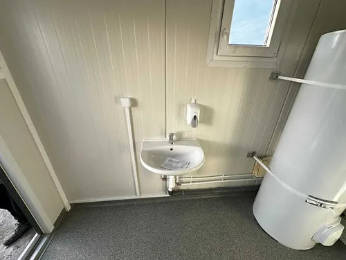 Sanitärcontainer 3×6 Geteilt