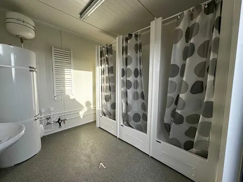 Sanitärcontainer 3×6 Geteilt