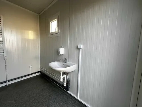 Sanitärcontainer 3×6 Geteilt