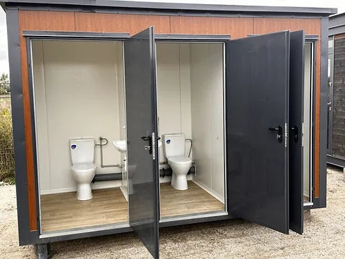 Sanitärcontainer Pavillon WC mit Dreifachkabine